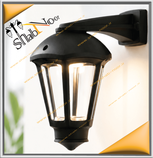 چراغ پارکی کلاسیک دیواری مدل ونیز رنگ مشکی رو به پایین